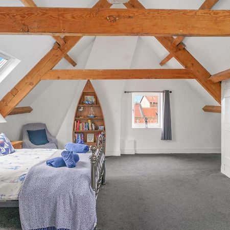 30 Percent Off! The Central Whitby Gem - 4 Bedrooms 外观 照片