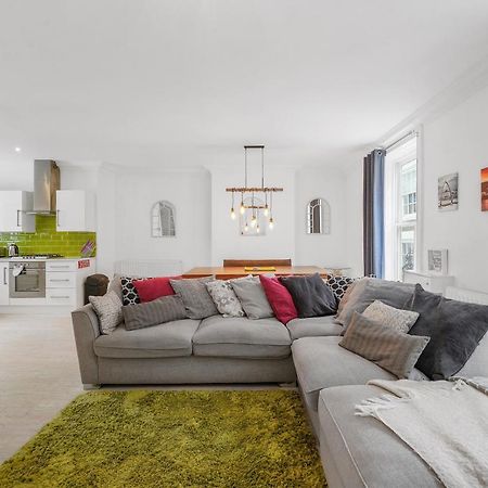 30 Percent Off! The Central Whitby Gem - 4 Bedrooms 外观 照片