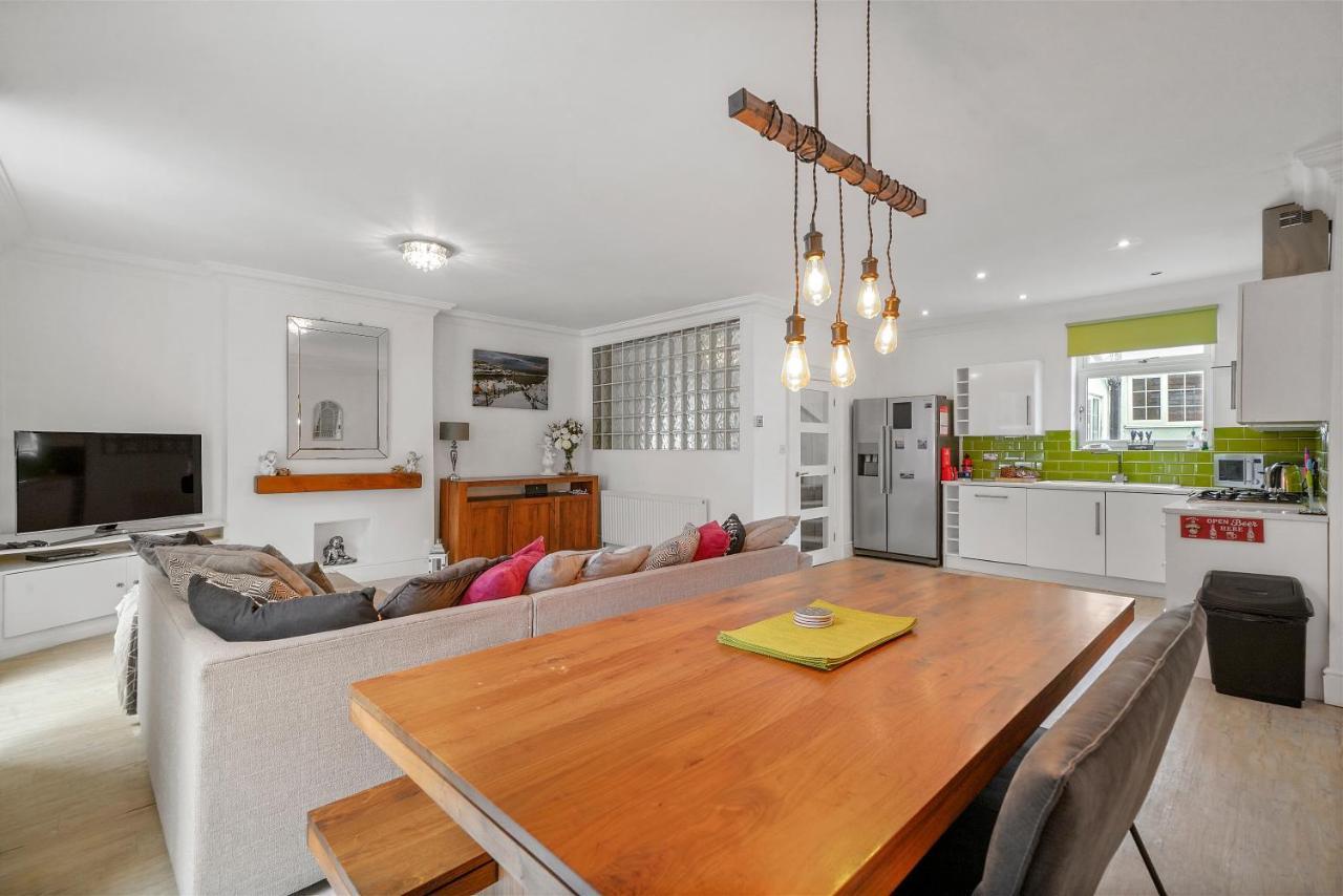 30 Percent Off! The Central Whitby Gem - 4 Bedrooms 外观 照片