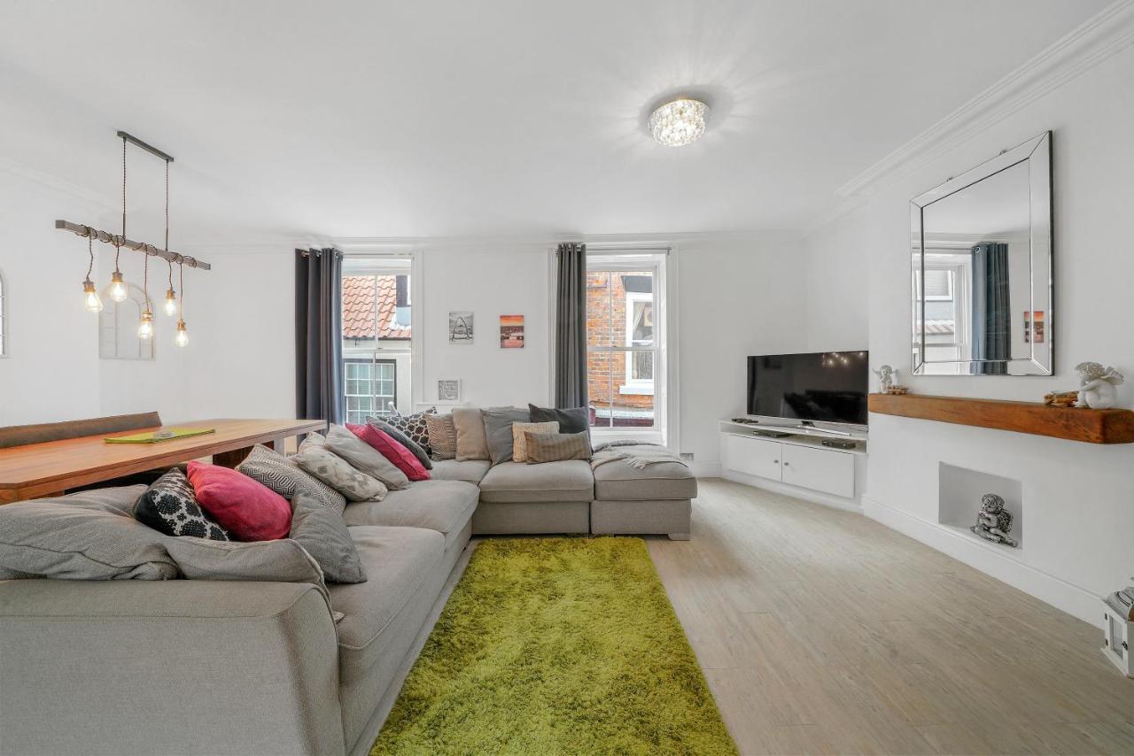 30 Percent Off! The Central Whitby Gem - 4 Bedrooms 外观 照片