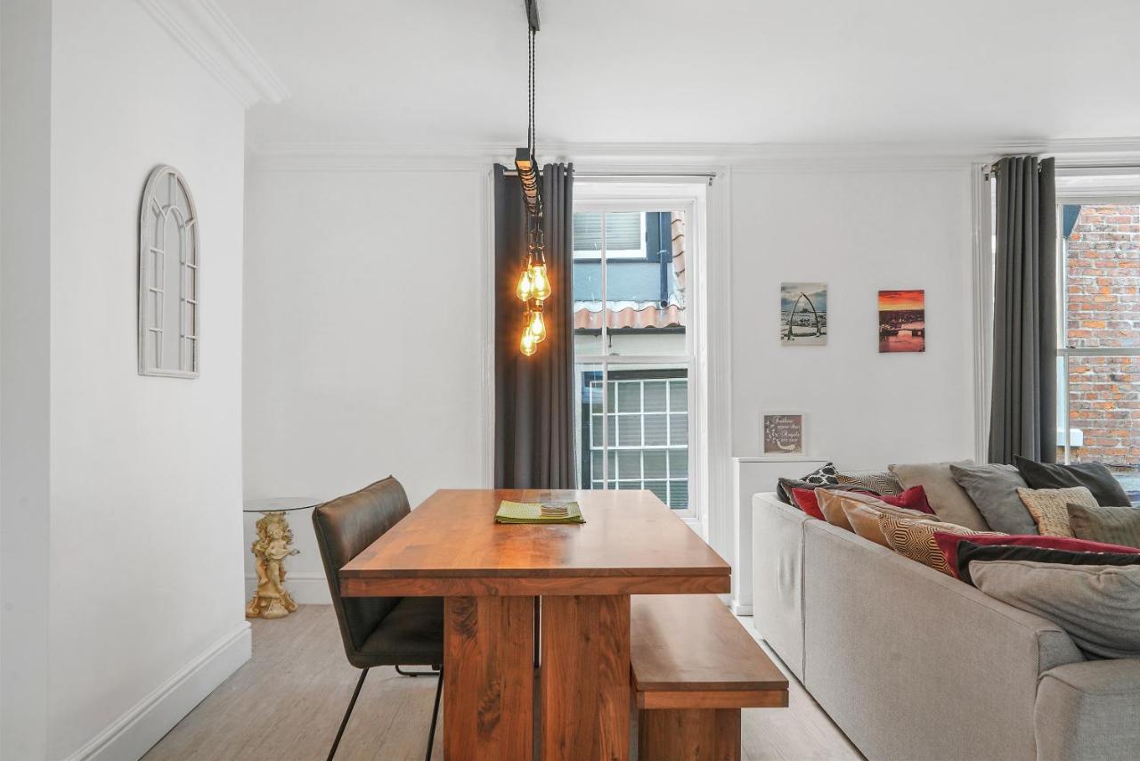 30 Percent Off! The Central Whitby Gem - 4 Bedrooms 外观 照片
