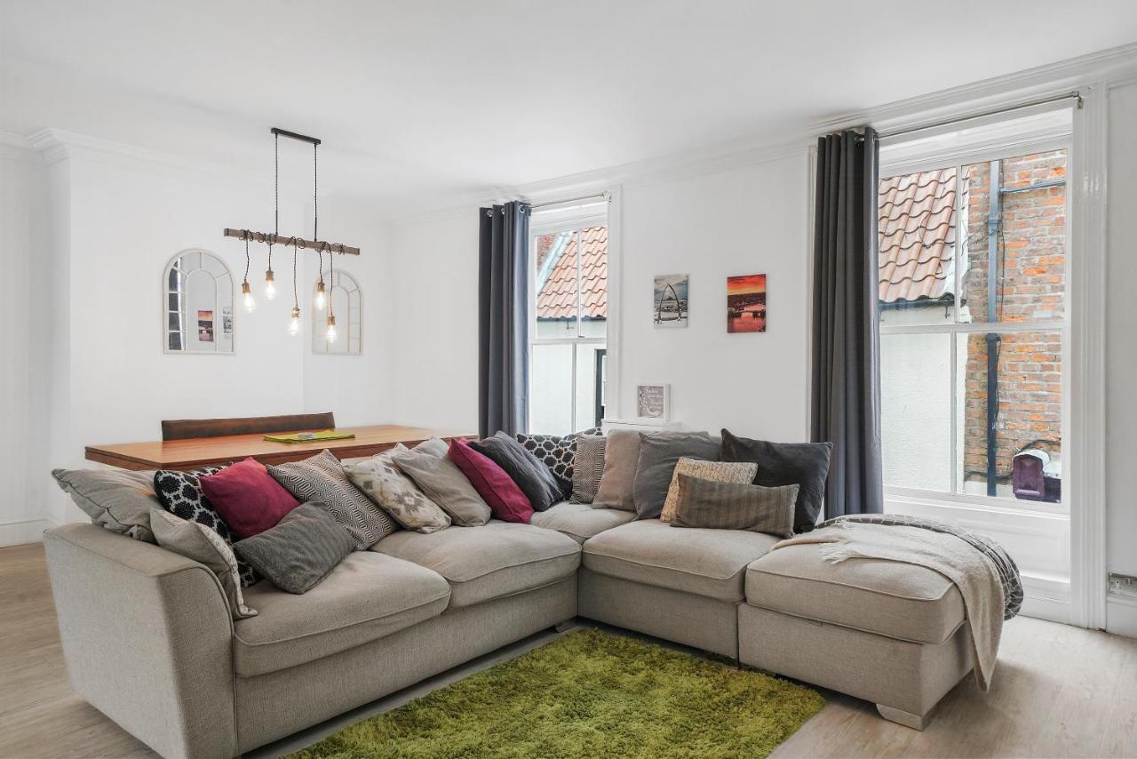 30 Percent Off! The Central Whitby Gem - 4 Bedrooms 外观 照片