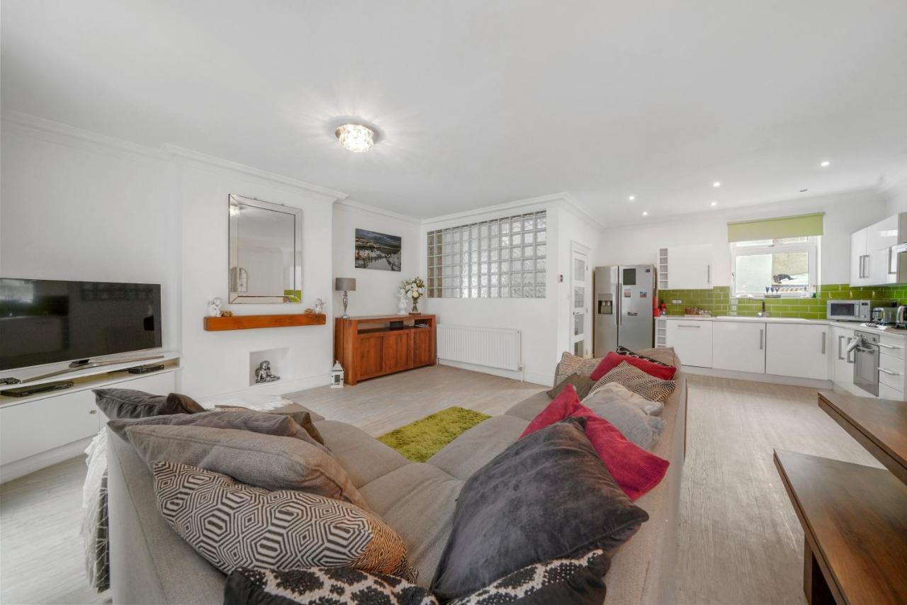 30 Percent Off! The Central Whitby Gem - 4 Bedrooms 外观 照片
